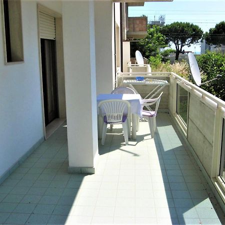 Apartamento Stella 1 Roseto Degli Abruzzi Exterior foto